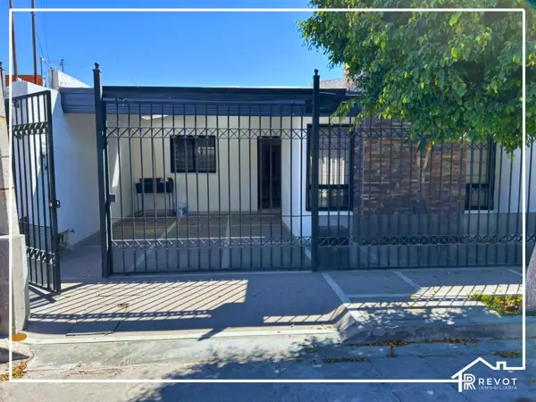 Casa en venta en Navarro, Torreón — foto 2 de 27