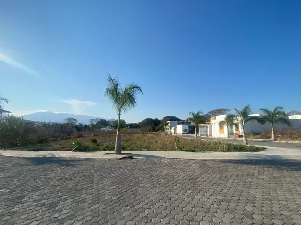 Terreno en venta en Ex-Hacienda de Nogueras Residencial, Comala — foto 2 de 6