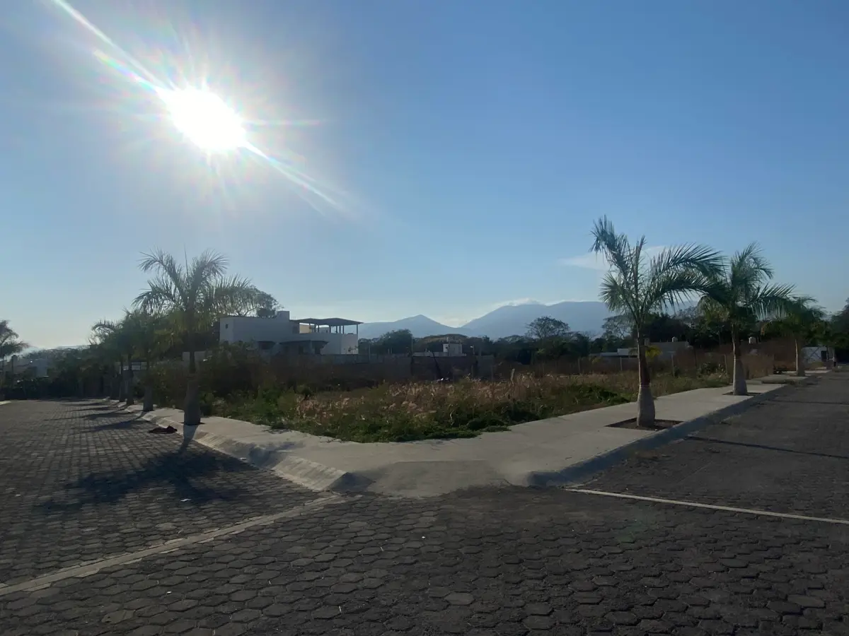 Terreno en venta en Ex-Hacienda de Nogueras Residencial, Comala — foto 1 de 6