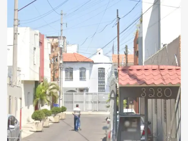 Casa en venta en Jardines El Sauz, Guadalajara — foto 3 de 7