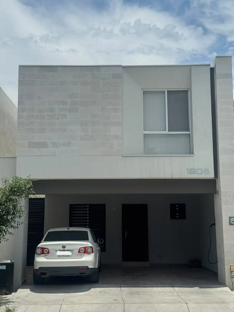 Casa en venta en Evania, Guadalupe — foto 1 de 23