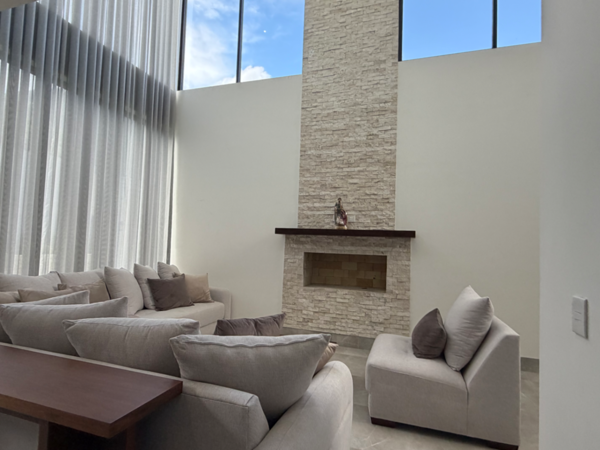 Casa en venta en Bosques de las Misiones Sector Encino, Santiago — foto 3 de 35