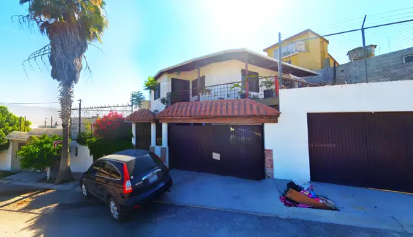 Casa en venta en Villa Fontana IX, Tijuana — foto 2 de 10