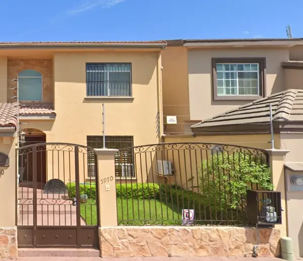 Casa en venta en Jardines de Chapultepec S-E, Tijuana — foto 2 de 10