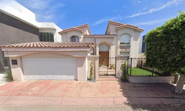 Casa en venta en Jardines de Chapultepec S-E, Tijuana — foto 2 de 8