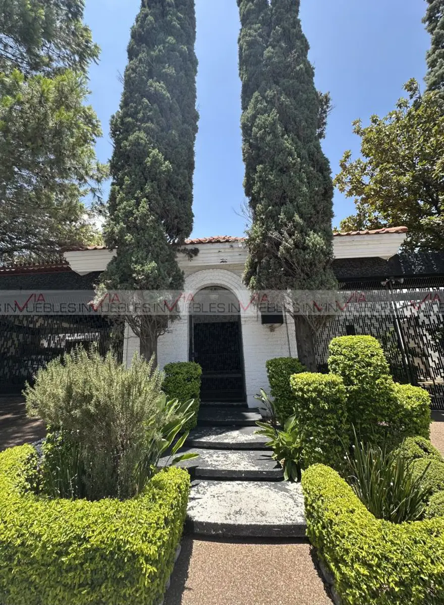 Casa en venta en Bosques del Valle, San Pedro Garza García — foto 1 de 49