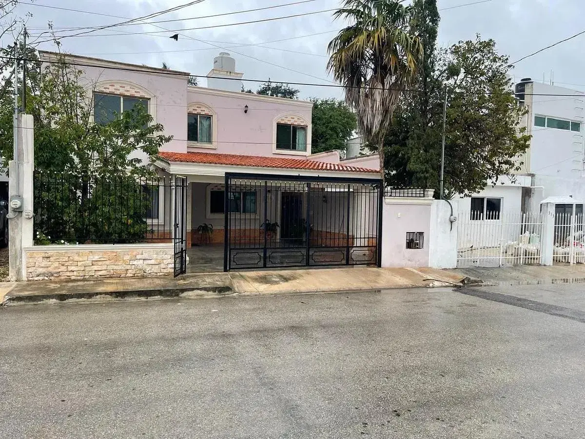 Casa en venta en Montebello, Mérida — foto 1 de 18