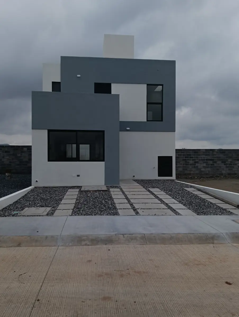 Casa en venta en La Zacatecana, Guadalupe — foto 1 de 11