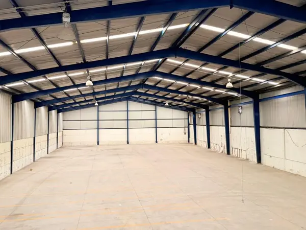 Renta Bodega Industrial de 1,800 m²