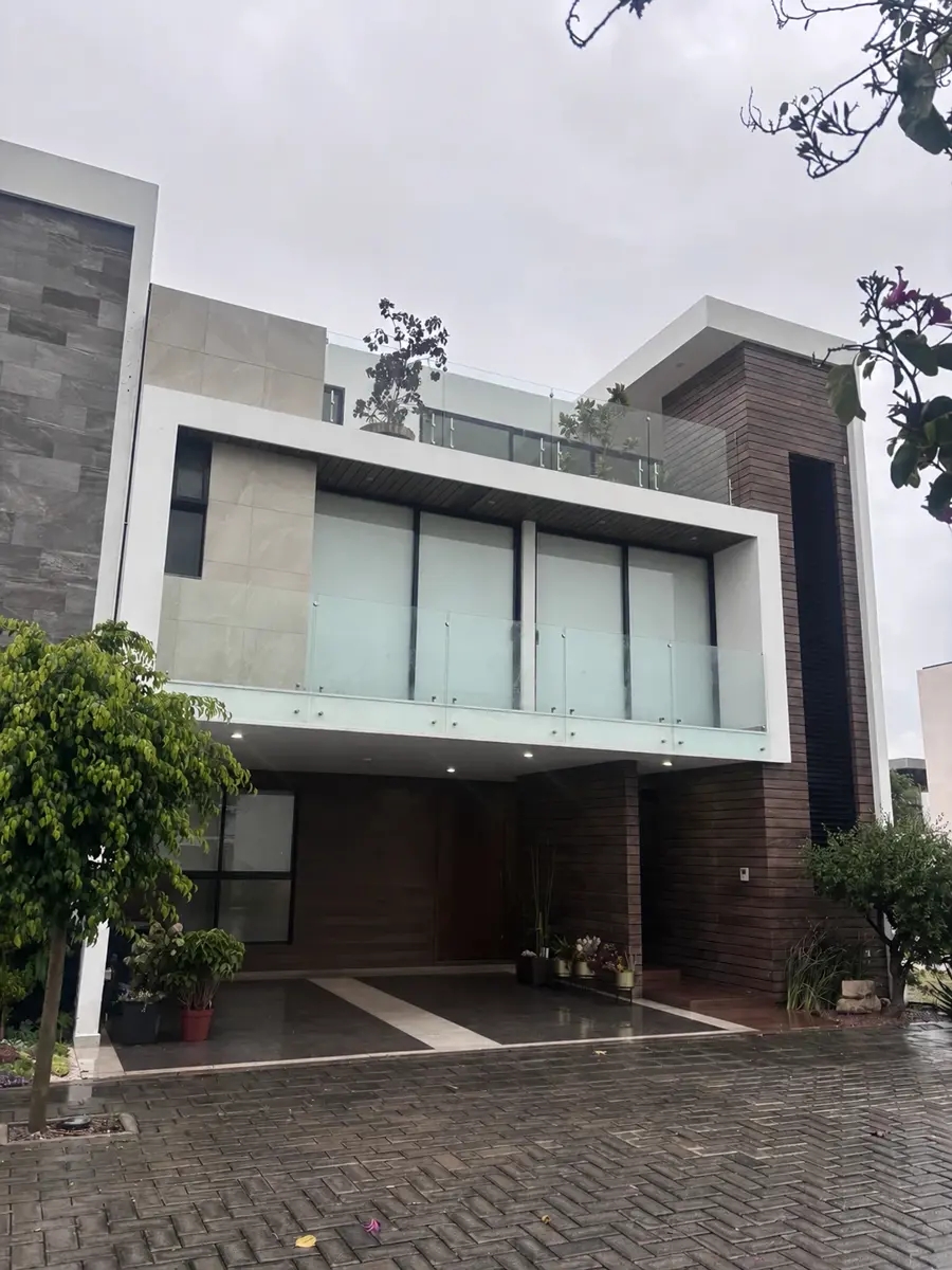 Casa en renta en Lomas de Angelópolis, San Andrés Cholula — foto 1 de 29