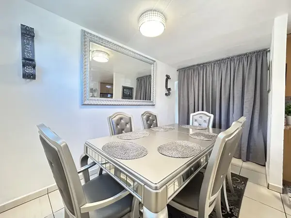 Casa en venta en Villa Residencial Santa Fe 3ra. Sección, Tijuana — foto 3 de 15
