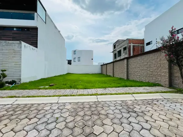 Terreno en venta en Lomas de Angelópolis, Ocoyucan — foto 3 de 4