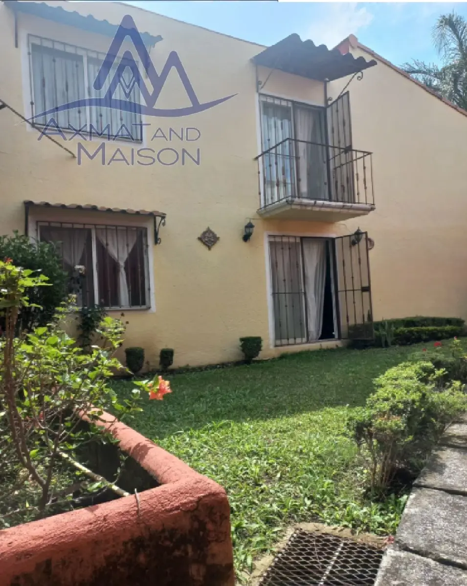 Casa en venta en Lomas de Tzompantle, Cuernavaca — foto 1 de 23