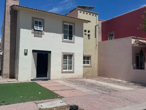 CASA EN RENTA EN SANTA BARBARA, TORREON, COAH