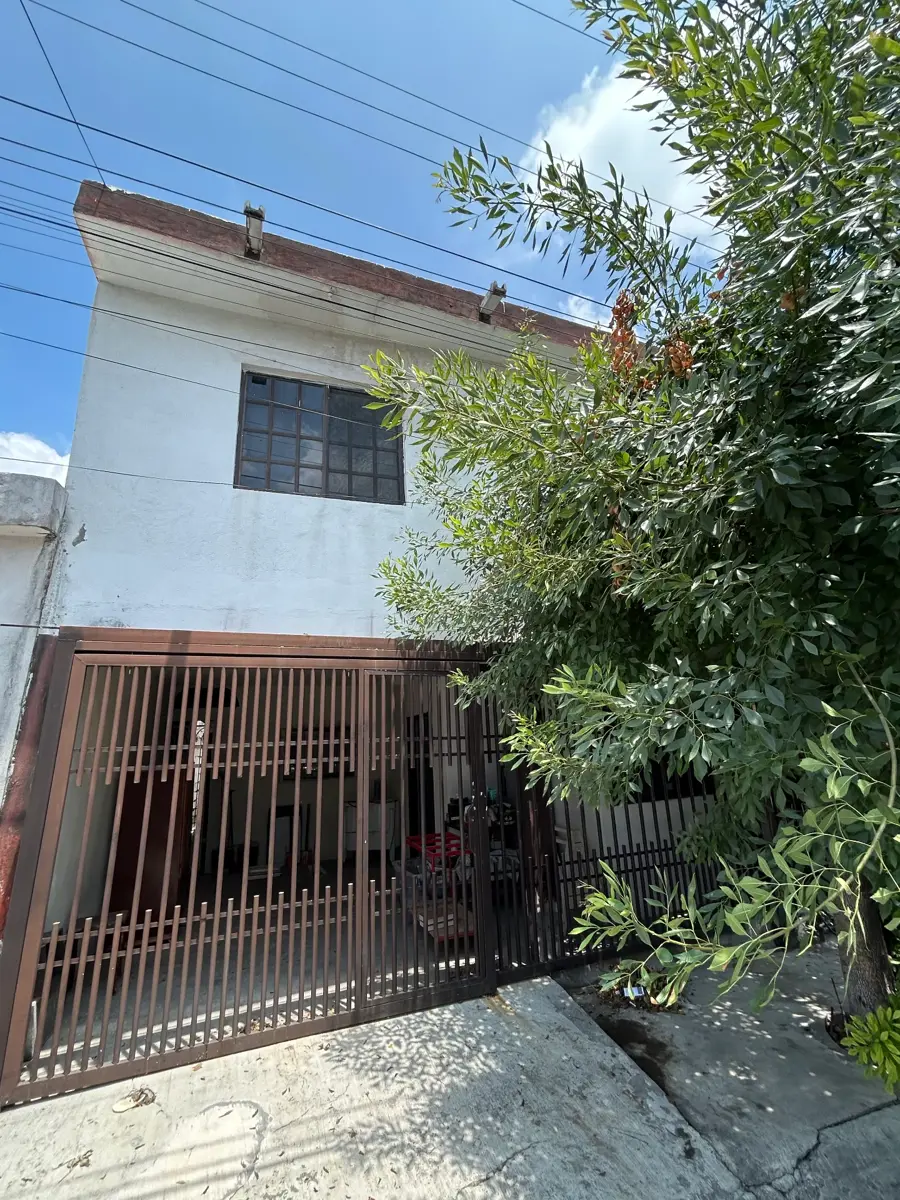 Casa en venta en Parque la Talaverna, San Nicolás de los Garza — foto 1 de 13