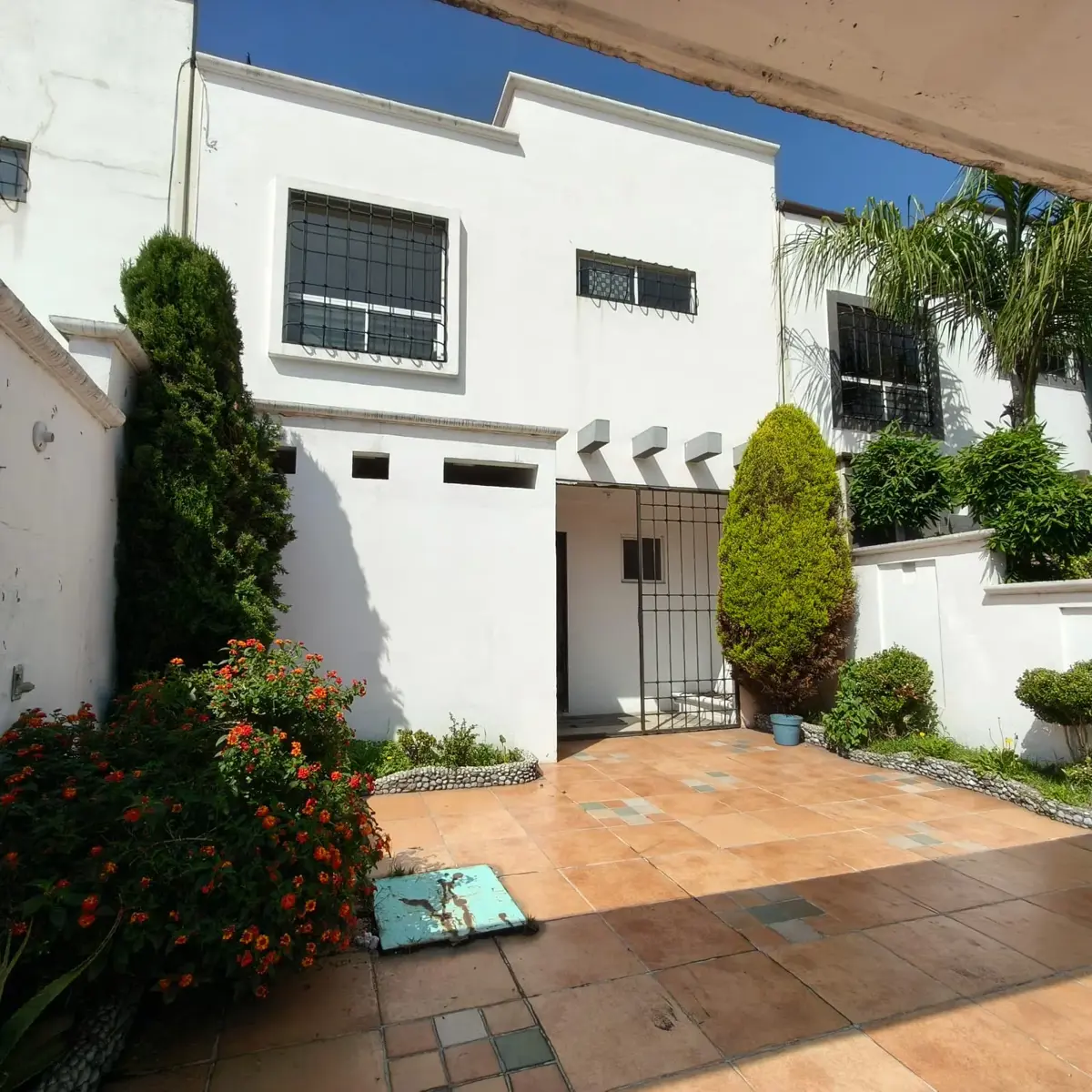 Casa en venta en Bosques de Cantabria, Toluca — foto 1 de 14