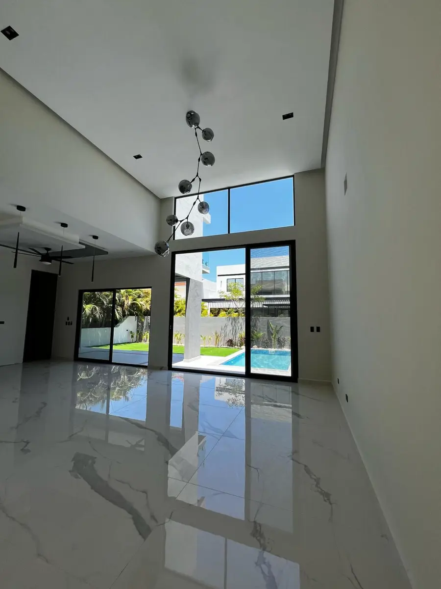 Casa en venta en Yucatán Country Club, Mérida — foto 1 de 15