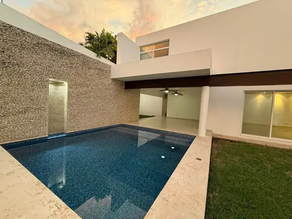 Casa en venta en Montebello, Mérida — foto 3 de 8