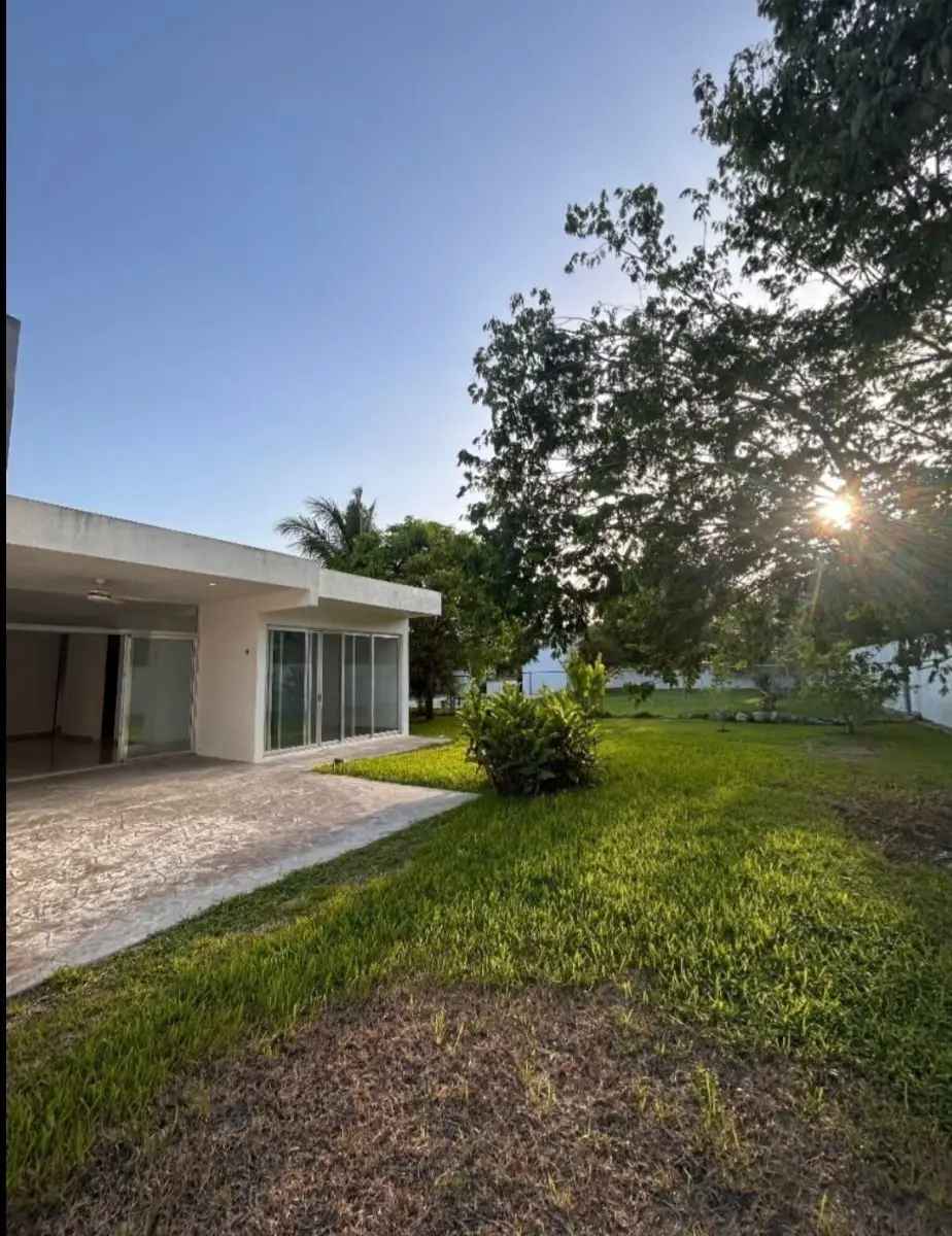 Casa en renta en La Rejoyada, Mérida — foto 1 de 24