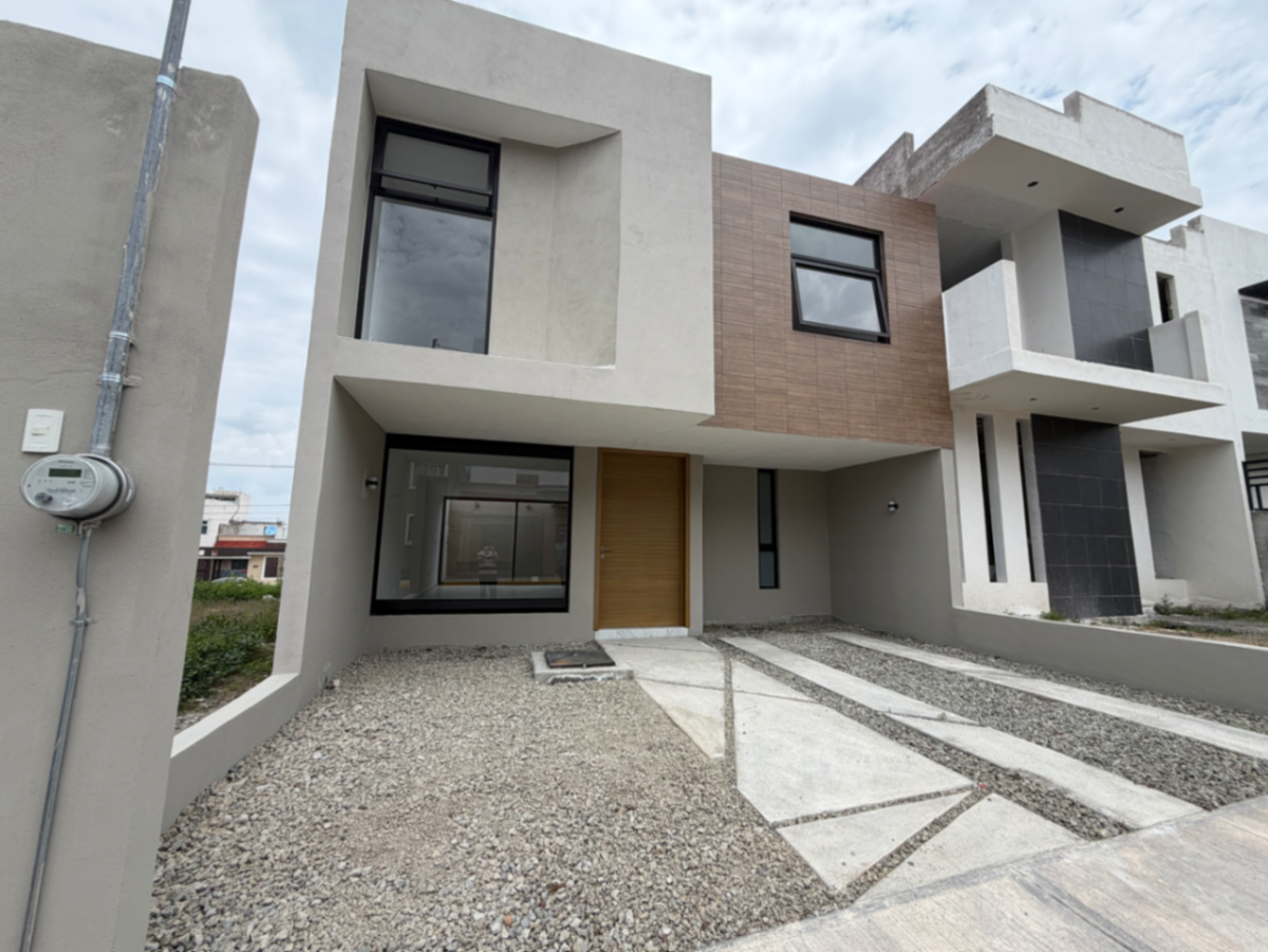 Casa en venta en San Fernando Chacón, Mineral de la Reforma — foto 1 de 23