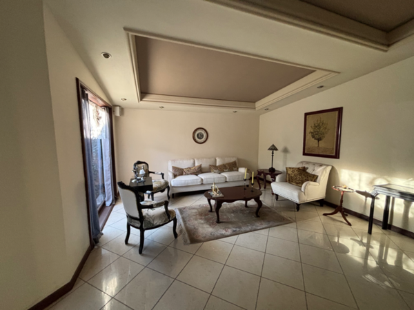 Casa en venta en Villas de Irapuato, Irapuato — foto 3 de 31