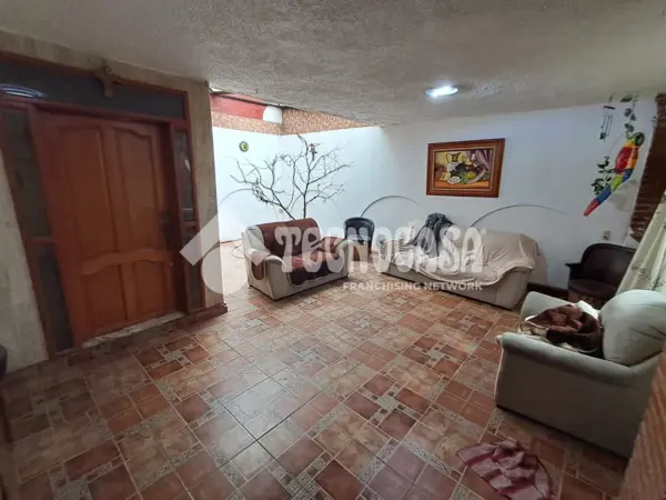 Casa en venta en Santa Maria Tomatlan, Iztapalapa — foto 2 de 26