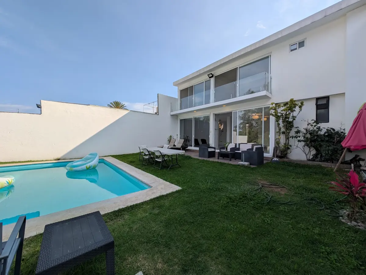 Casa en venta en Bellavista, Cuernavaca — foto 1 de 48