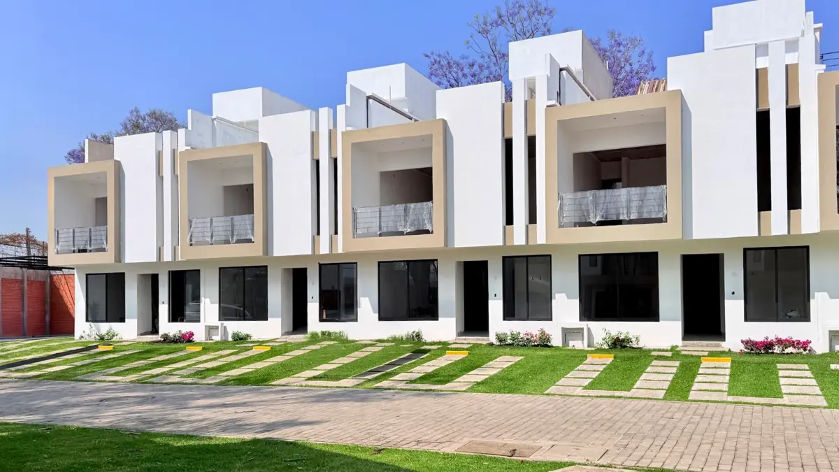 Casa en venta en Lomas de Jiutepec, Jiutepec — foto 1 de 64