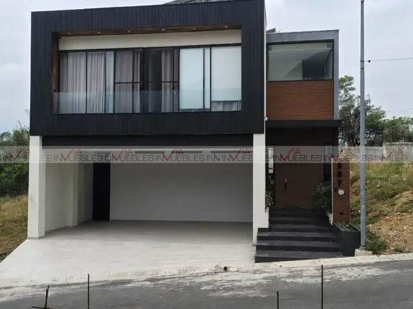 Casa en renta en Bosques de las Misiones Sector Encino, Santiago — foto 2 de 25