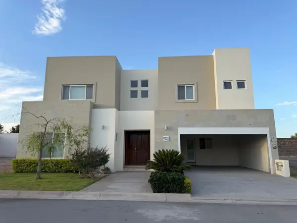 Casa en venta en Las Acacias, Torreón — foto 2 de 26
