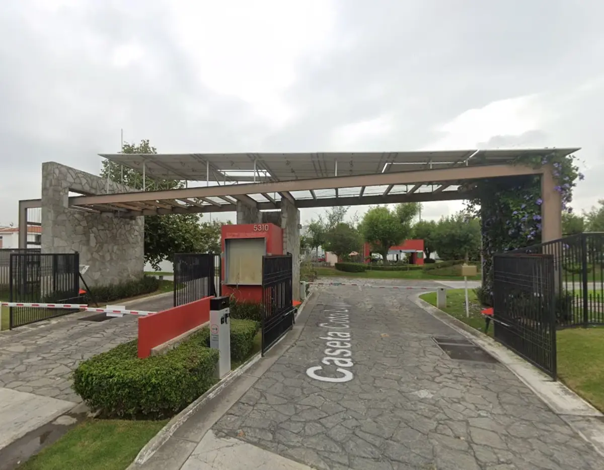 Casa en venta en El Mante, Zapopan — foto 1 de 3