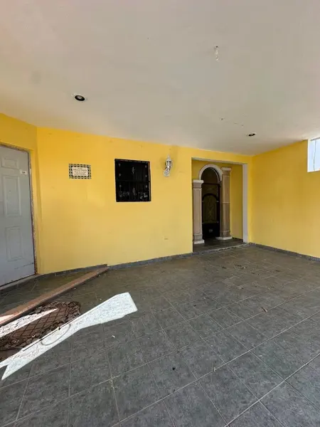 Casa en venta en Pinos Norte II, Mérida — foto 2 de 16