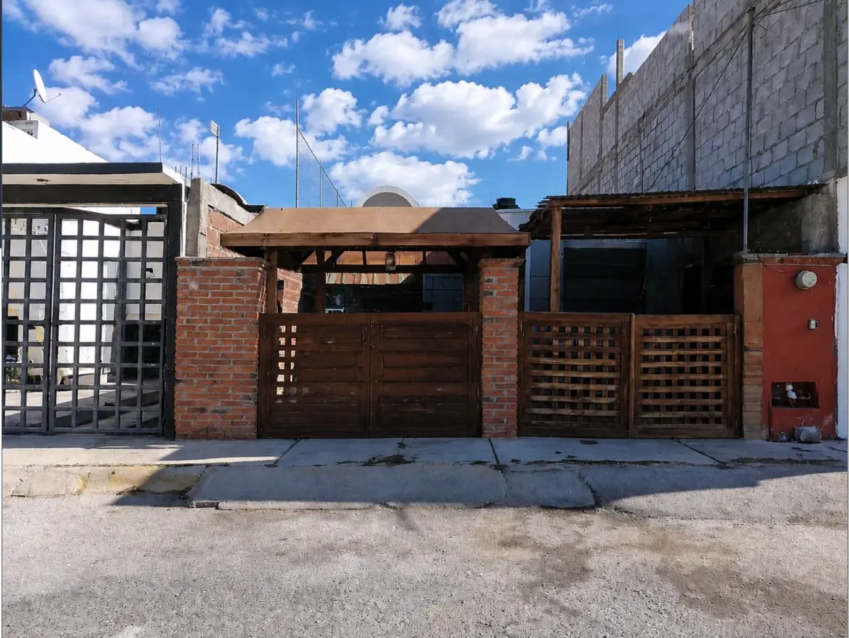 Casa en venta en Privadas del Paraíso, Mineral de la Reforma — foto 1 de 10