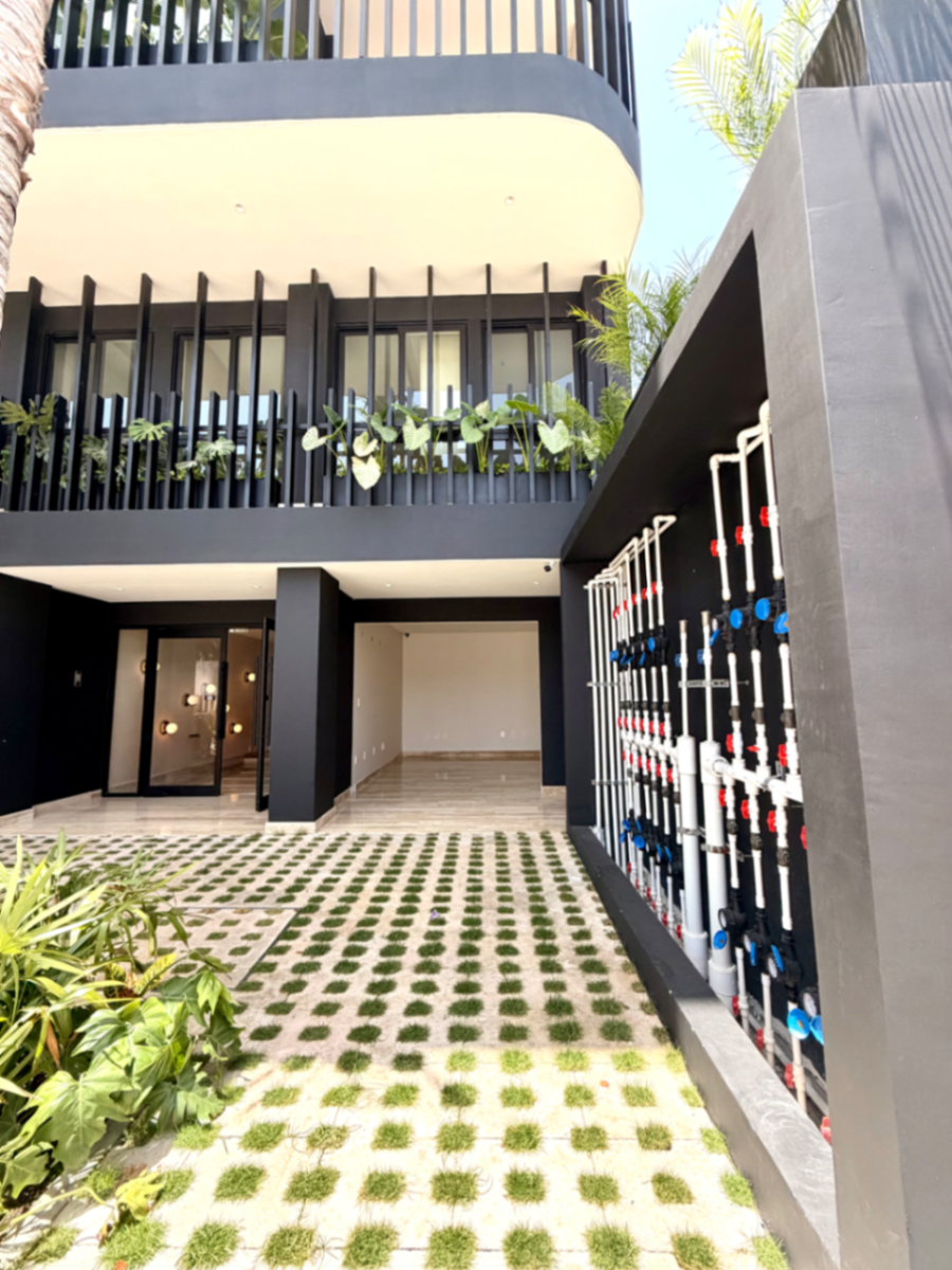 Local en venta en Playa del Carmen Centro, Playa del Carmen — foto 1 de 4