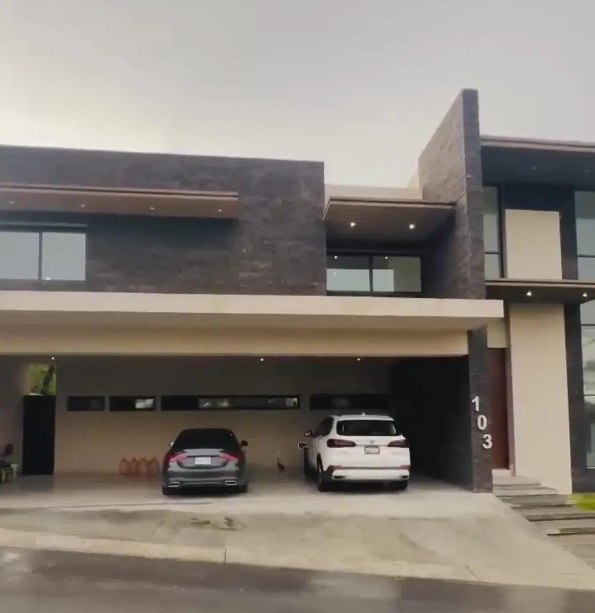 Casa en venta en Sierra Alta, Monterrey — foto 1 de 47