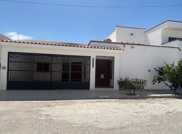 Casa en Magisterio Iberoamericana, Torreón, Coahuila de Zaragoza