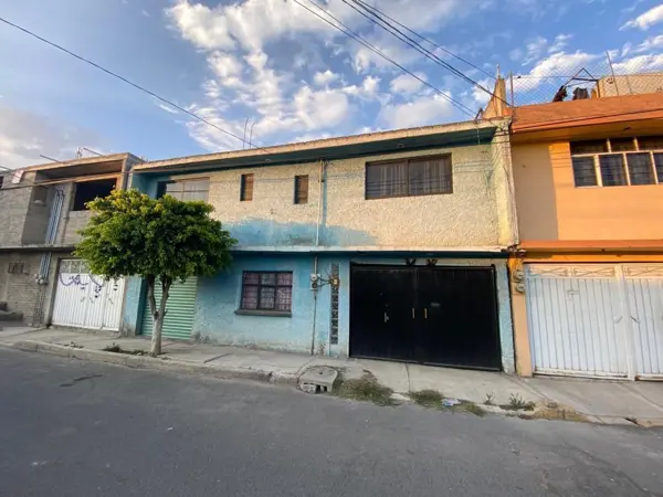Casa en venta en Darío Martínez II Sección, Valle de Chalco Solidaridad — foto 2 de 35