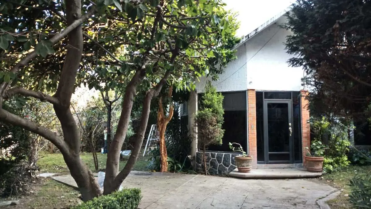Casa en venta en San Lucas Xochimanca, Xochimilco — foto 1 de 24