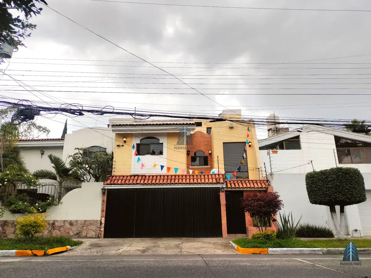 Casa en venta en Camino Real, Zapopan — foto 1 de 31