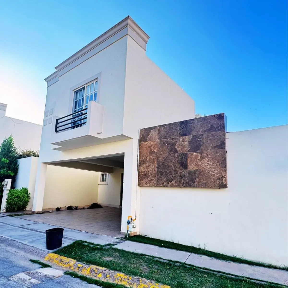 Casa en venta en Ampliación Senderos, Torreón — foto 1 de 27