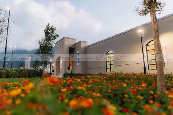 Casa en venta en Altrysa, García — foto 3 de 22