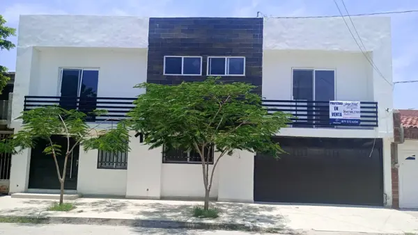 Casa en venta en Torreon Jardin, Torreón — foto 1 de 32