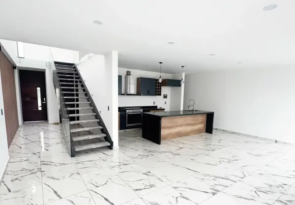 CASA EN VENTA EN LOMALTA TRES MARIAS, MORELIA