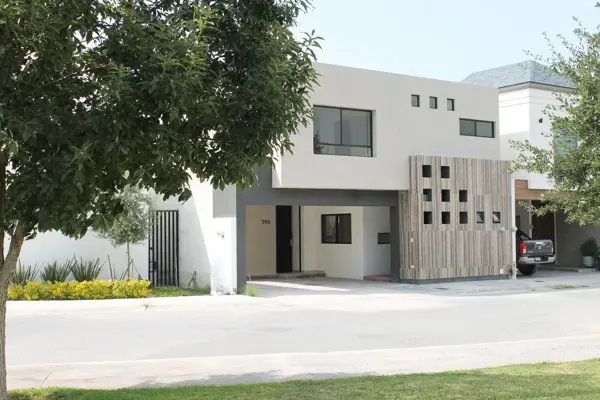 Casa en venta en Rincón de los Encinos, Saltillo — foto 2 de 25