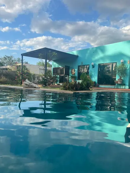 | Casa amueblada con piscina en renta en Chichí Suárez | | Casa amueblada con piscina en renta en Chichí Suárez |