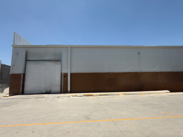 Bodega con Oficina en Renta Col. Nueva California