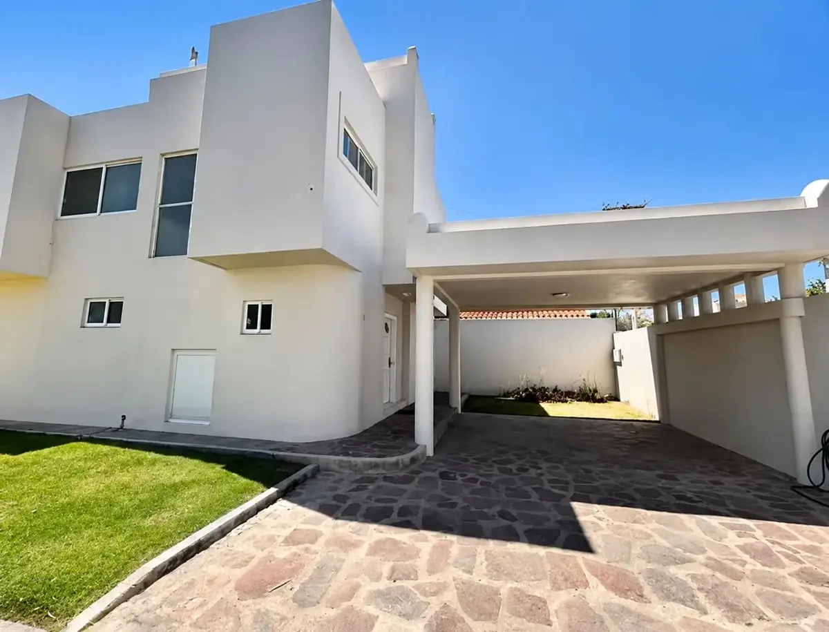 Casa en renta en Villas de Irapuato, Irapuato — foto 1 de 20