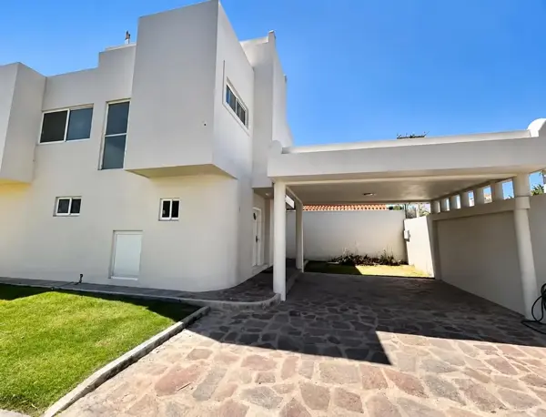 CASA EN PRIVADA, VILLAS DE IRAPUATO
