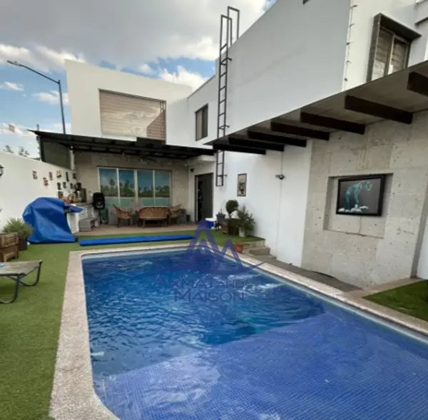 Casa en venta en Portón Cañada, León — foto 2 de 13
