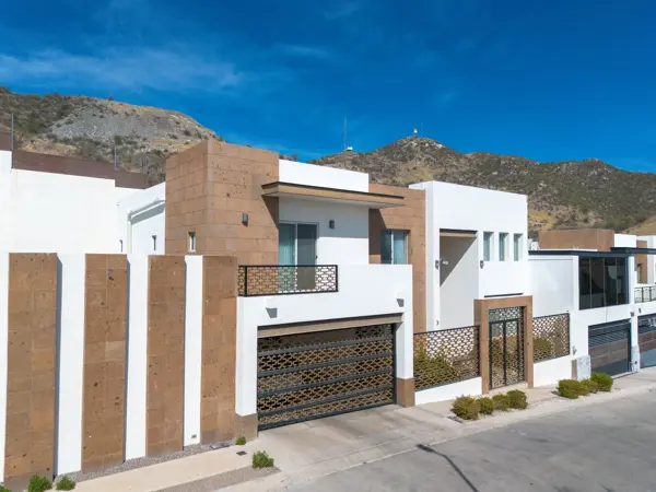 Casa en venta en La Rioja Norte, Hermosillo — foto 2 de 24